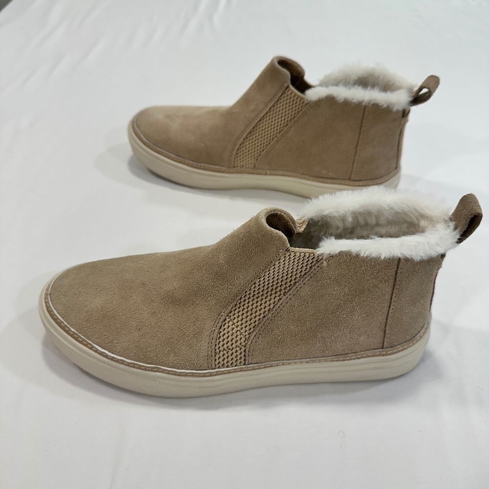 TOMS Jutti Neat Suede Slip On Sneakers Womens 7 Tan Faux Fur Lining | Cozy Core